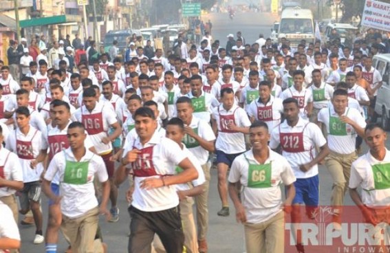 Tripura police week-2016: DGP K.Nagraj flags off 10KM run at Agartala 